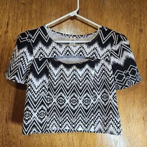Black White Geometric Cutout Crop Top Bold Print Y2K Streetwear Large
